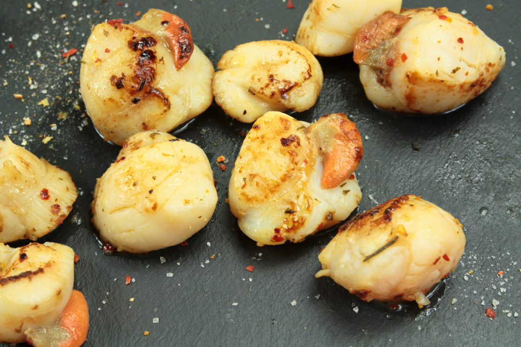 Saint Jacques marinées aux agrumes • Marcel et Poivres