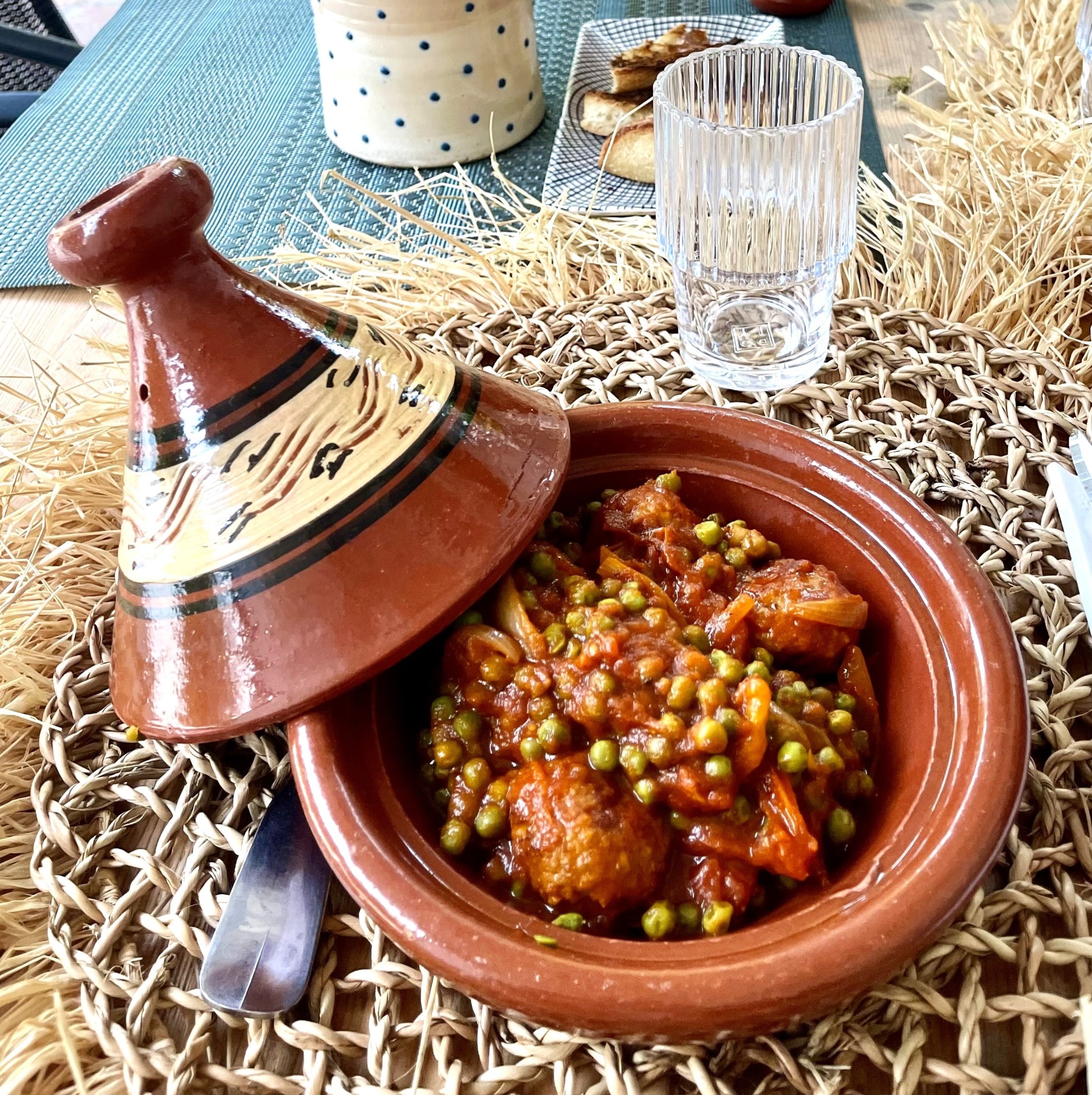 76876783680__6D07DBA3-9F5F-4EF6-8FE3-427C866EB176.fullsizerender tajine boulette petis pois